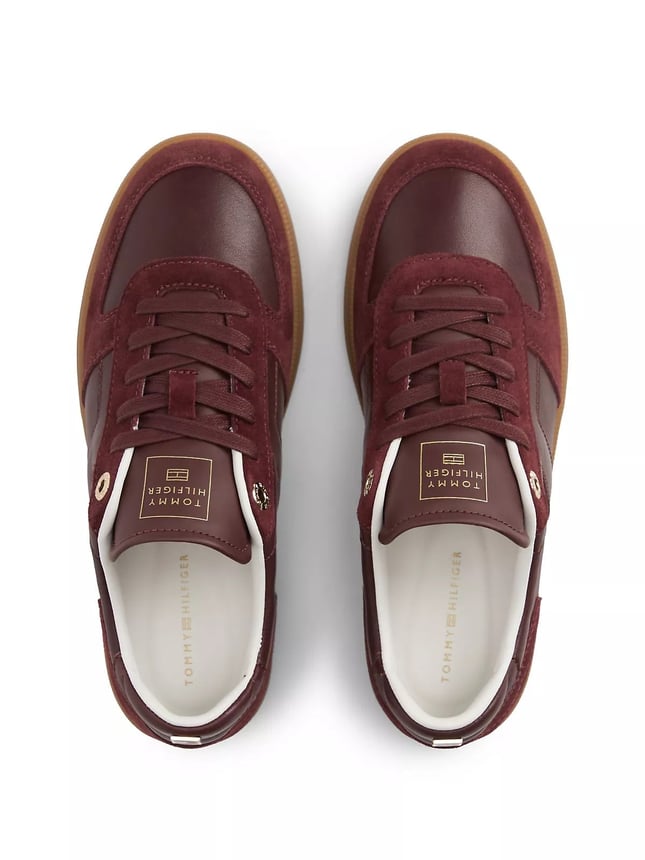 Tommy Hilfiger Kadın Hakiki Deri Dokulu Panelli Metalik Logolu Bayrak Detaylı Bordo Sneaker FW0FW09483-XUT