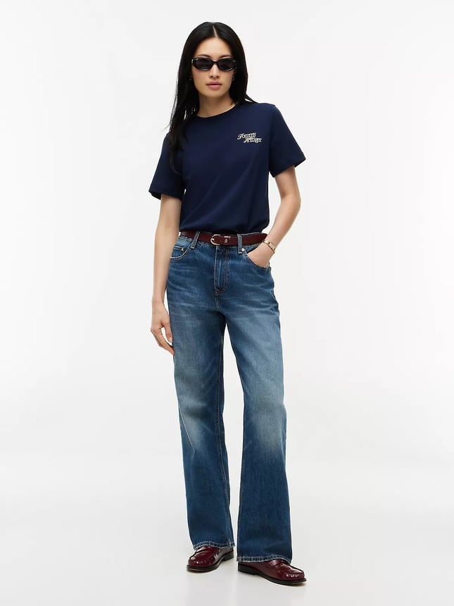Tommy Hilfiger Kadın Kısa Kol Bisiklet Yaka Regular Fit Lacivert T-Shirt WW0WW52360-C1G