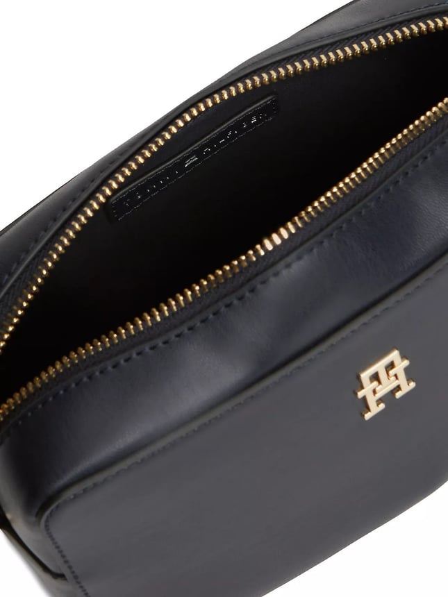 Tommy Hilfiger Kadın Metalik TH Logolu Ayarlanabilir Desenli Askılı Fermuarlı Lacivert Çanta AW0AW19315-DW6
