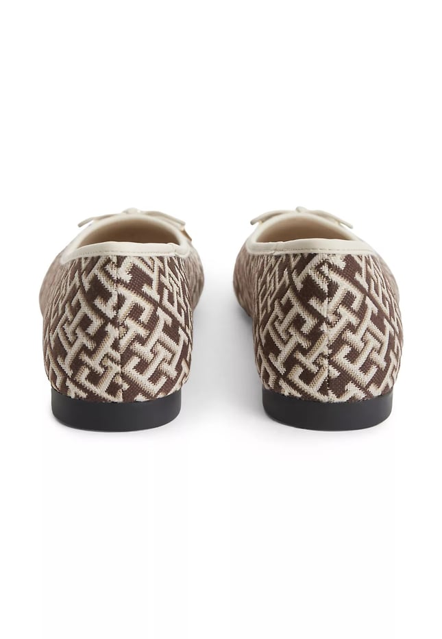 Tommy Hilfiger Kadın Monogram TH Logolu İnce Topuklu Yuvarlak Burunlu Kahverengi Espadril FW0FW09504-GSZ