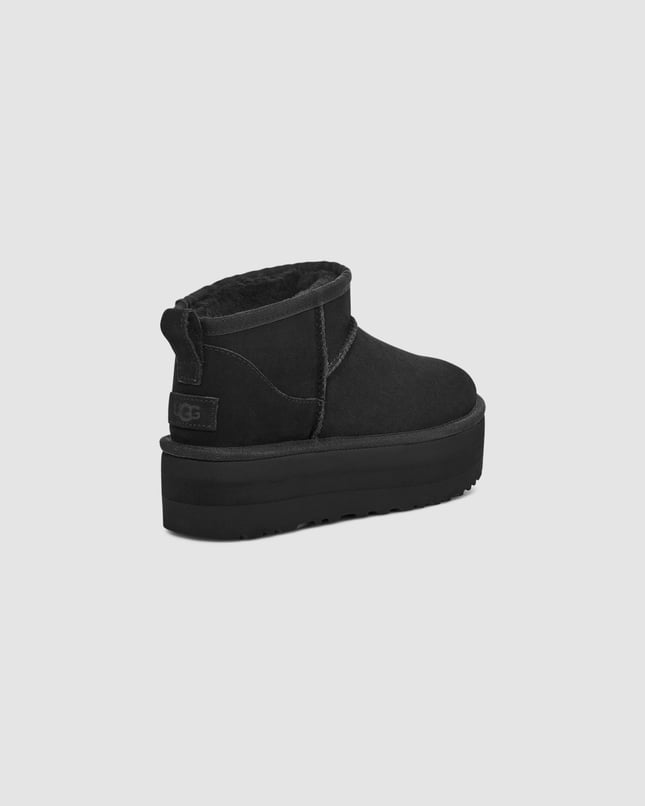 UGG Kadın Düz Taban Logo Baskılı Rahat Spor Stil Siyah Bot & Bootie 1135092-BLACK
