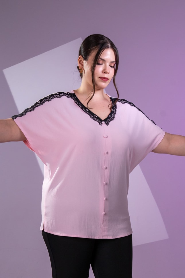 Büyük Beden 3331026 V Yaka Dantelli Bluz  Pembe