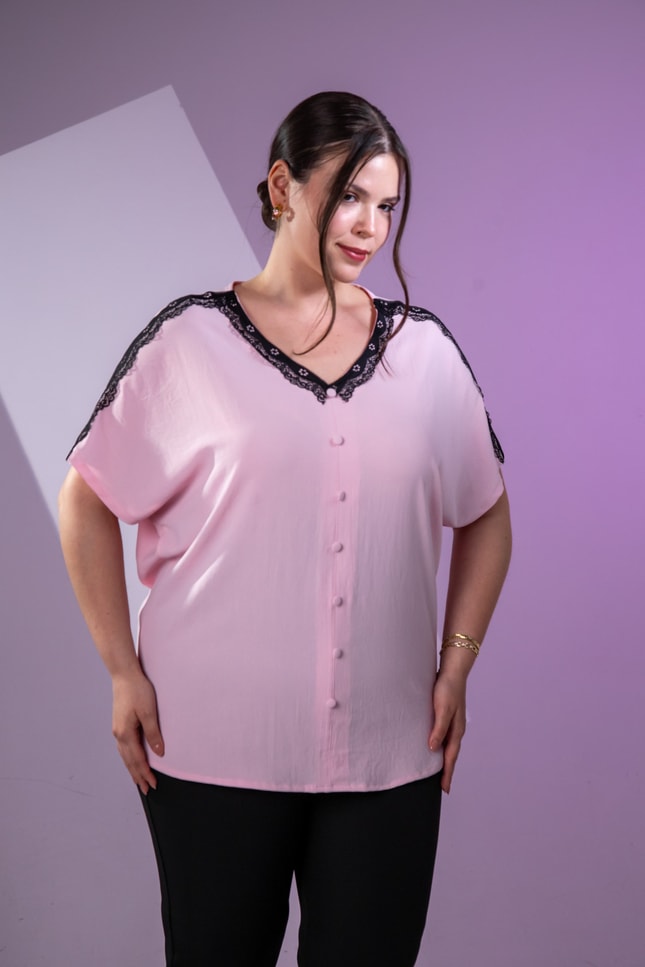 Büyük Beden 3331026 V Yaka Dantelli Bluz  Pembe