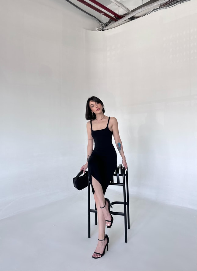 ALL BLACK SERİES KARE YAKA ELBİSE 