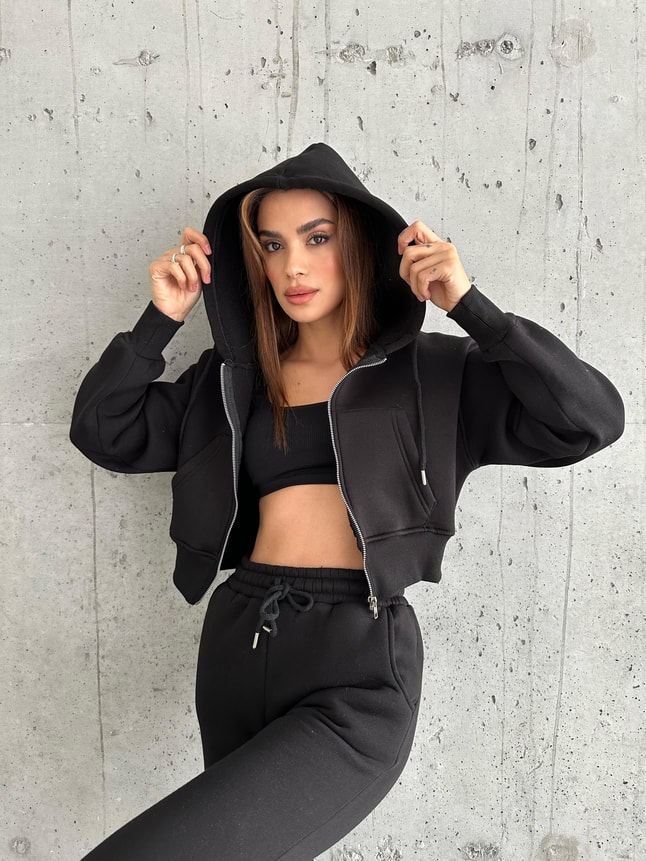HENNA SİYAH EŞOFMAN TAKIMI