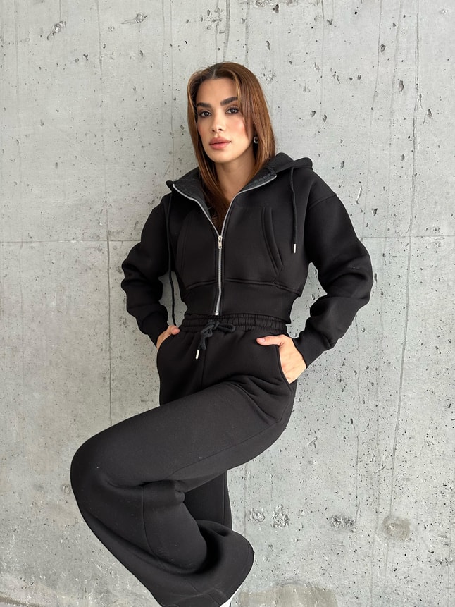 HENNA SİYAH EŞOFMAN TAKIMI