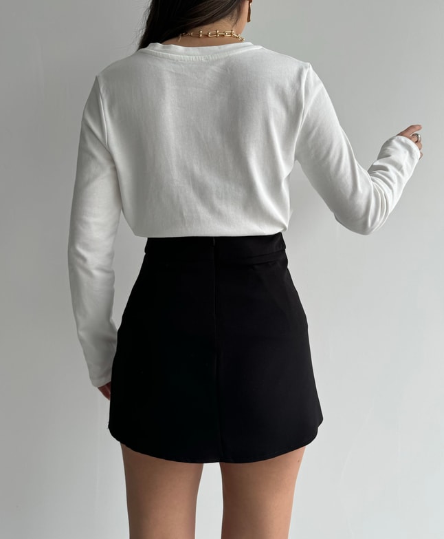 Sezon basic yaka detaylı t-shirt