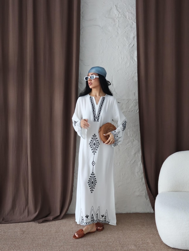 Viskon Nakış İşlemeli Mona Elbise