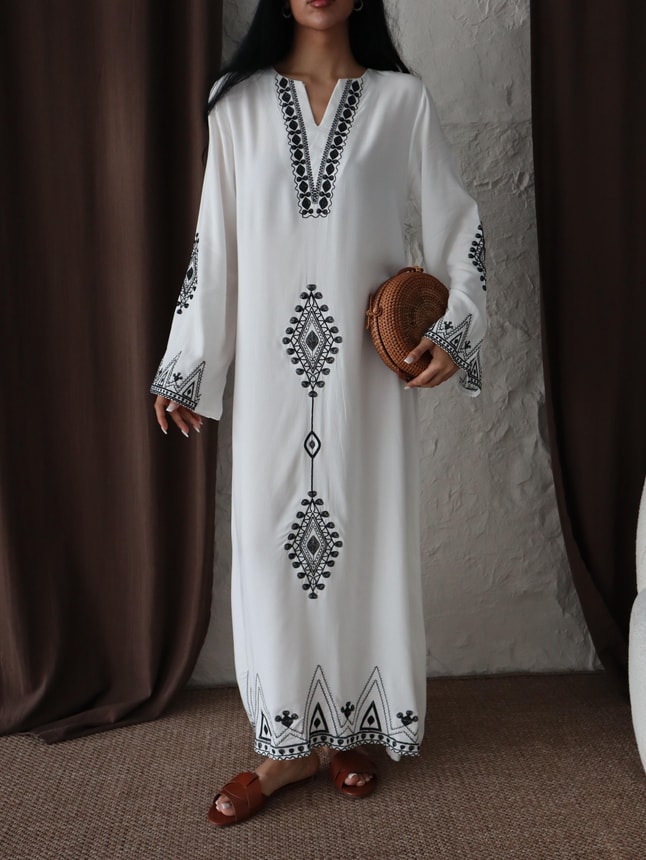 Viskon Nakış İşlemeli Mona Elbise