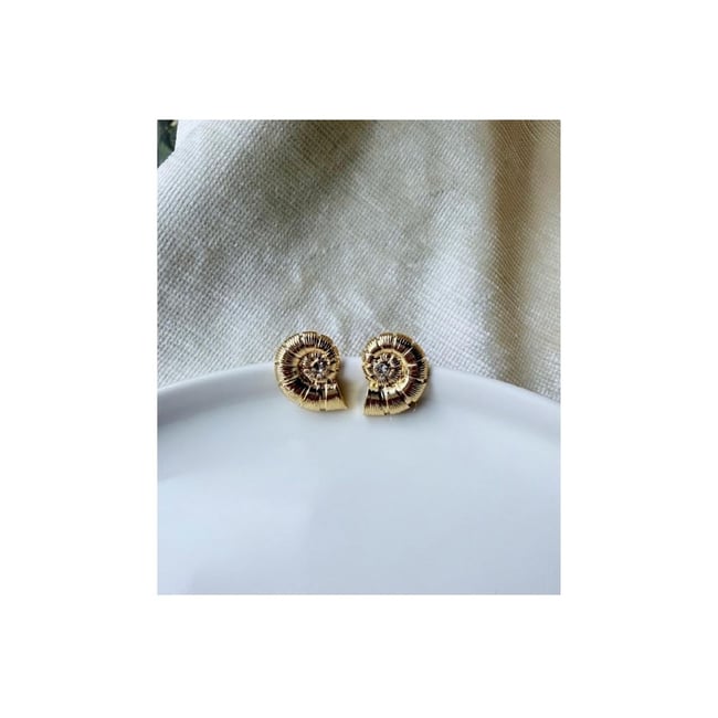 Sea taşlı gold küpe