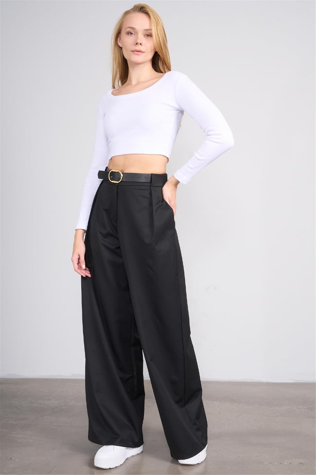 Aksoy K26 627-06 Beyaz Kadın Kare Yaka Crop Sweat