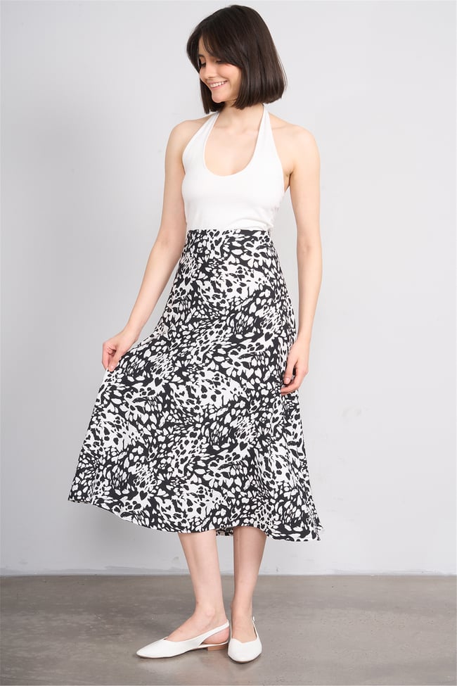 Fithit 4652 Bayan Viskon Regular Çan Etek Siyah Üzeri Kalpli Leopar Desen
