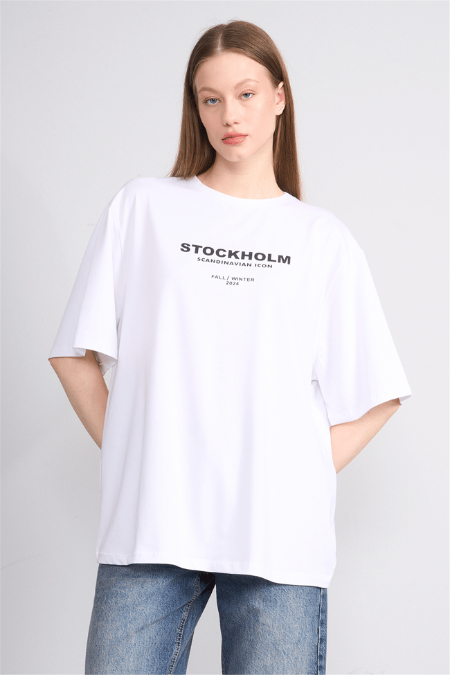 Helly Y26 Mb-6056 Ekru Kadın Stockholm Yazı Baskılı T-Shirt