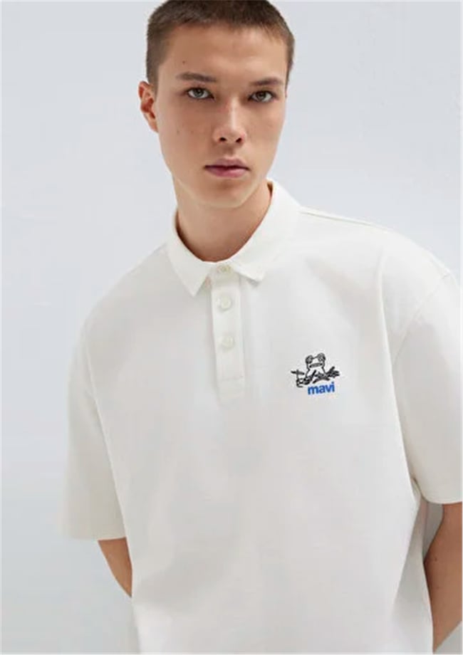 Mavı M0613180-70057 Kırık Beyaz Erkek Oversıze Mavı Logo Baskılı Polo T-Shırt