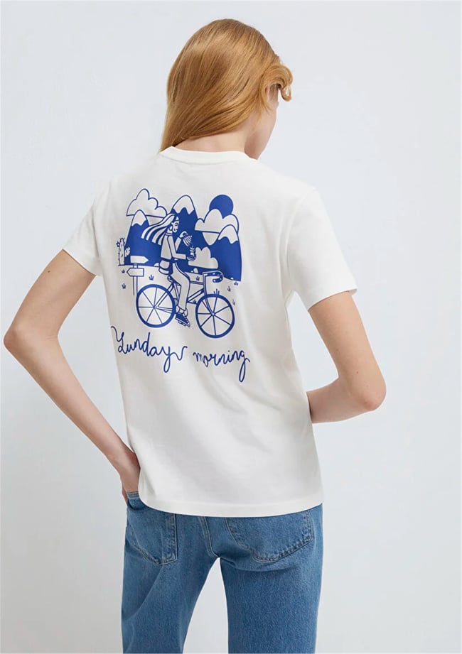 Mavi Y26 M1613740-70057 Kırık Beyaz Kadın Regular Baskılı T-shirt