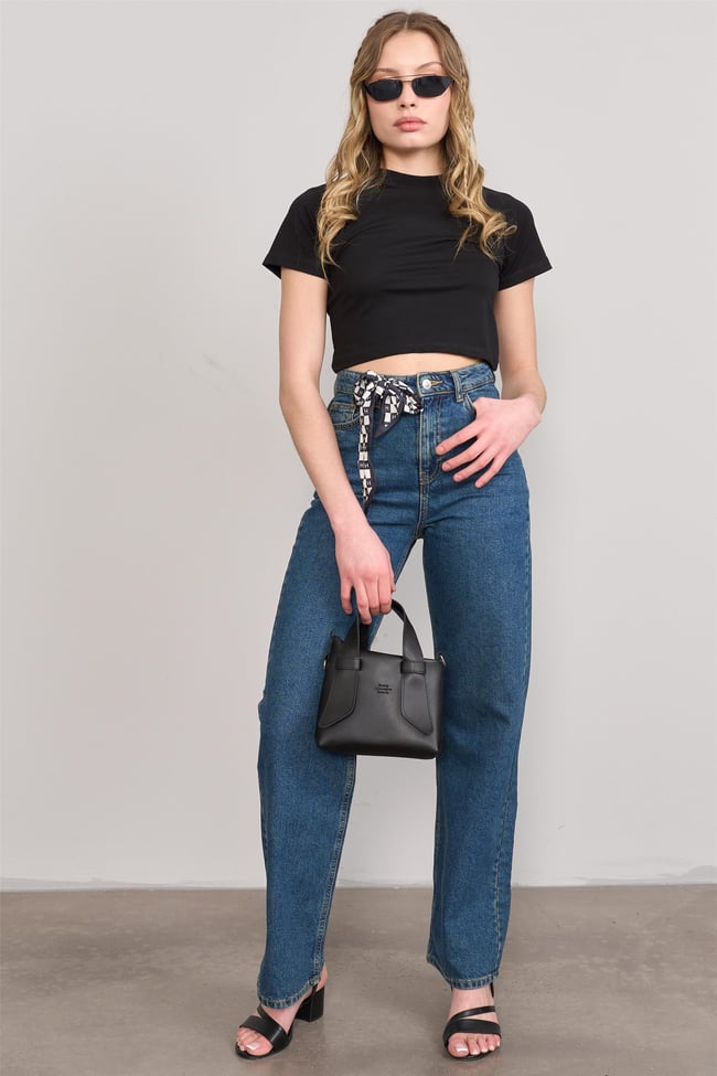 Çetinkaya Fithit 8429 Bayan Bisiklet Yaka 30/1 Compact Penye Süprem Crop T-shirt Siyah