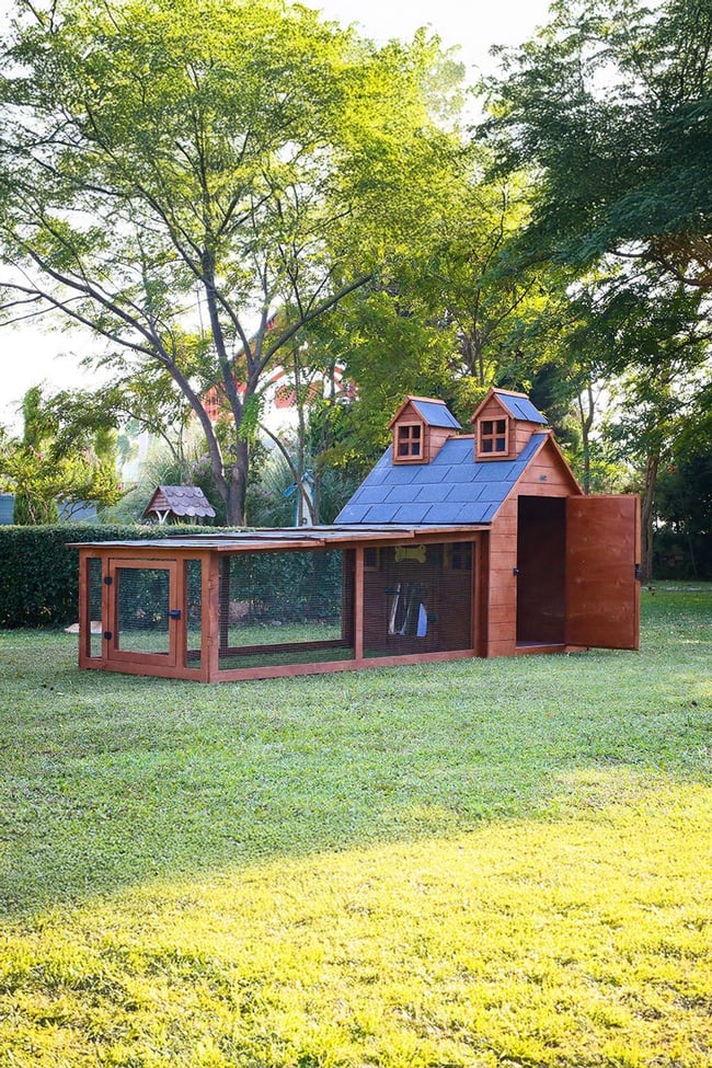 Mandu Bahçeli Ultra Lüks Ahşap Köpek Kulübesi (evi) MND105