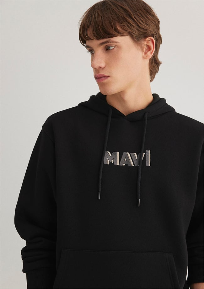 Mavı M0S10326-900 Sıyah Erkek Loose Mavı Logo Baskılı Kapusonlu Sweatshırt