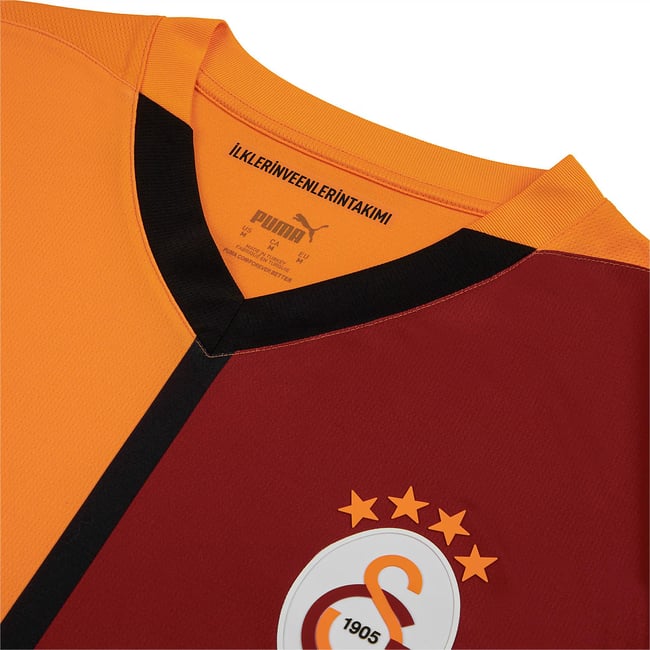 Puma 779650-01 GALATASARAY S.K. 24/25 ERKEK İÇ SAHA FORMASI