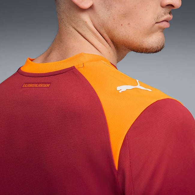 Puma 779809-01 Gsk Home Jersey Replıca W/Os Red Rhythm-Intense Orange Unısex Forma