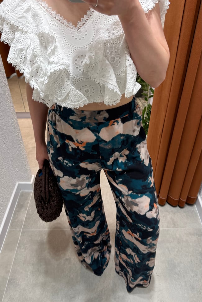 Batik Desenli Bol Pantolon