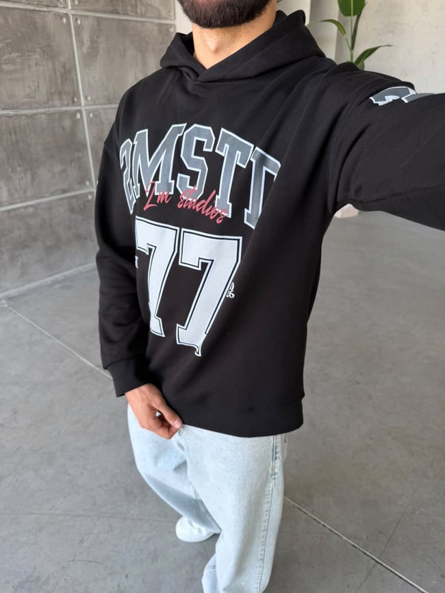 77 Baskılı Oversize Kapüşonlu Sweat T Siyah