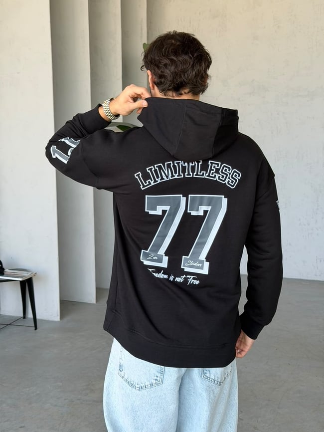 77 Baskılı Oversize Kapüşonlu Sweat T Siyah