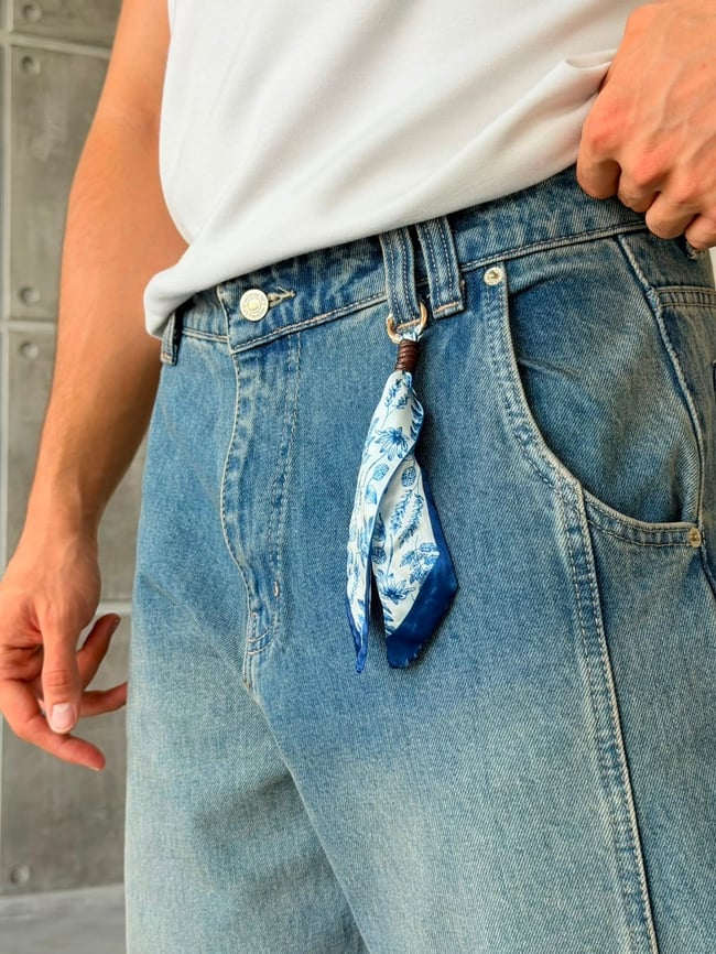 Aksesuar Şerit Detay Yıkamalı Baggy Kot Pantolon-W