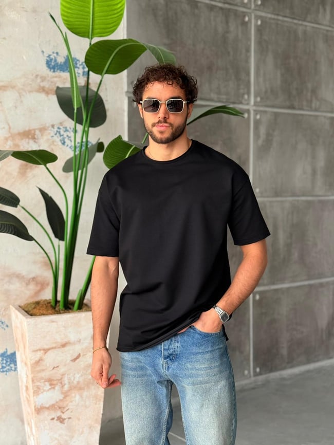 Likralı Yırtmaçlı Basic T-Shirt - Siyah