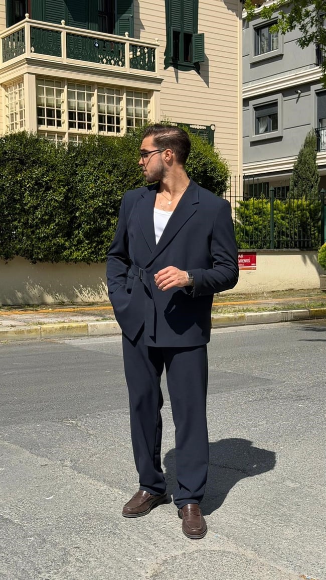 Oversize Kemer Detaylı Kruvaze Blazer Takım -Lacivert