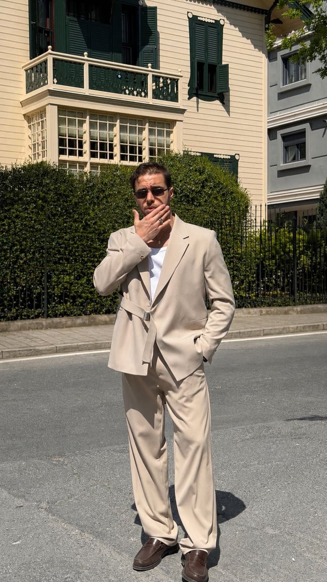 Oversize Kemer Detaylı Kruvaze Blazer Takım -Krem