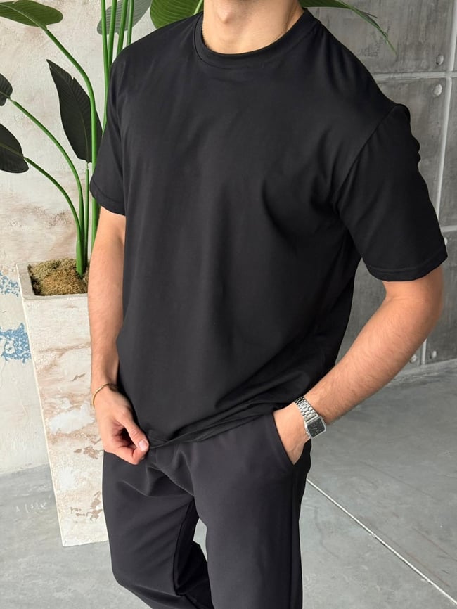 Regular Kalıp Likralı Basic T-Shirt - Siyah
