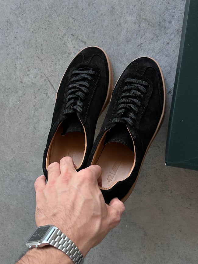 Siyah Süet Deri Minimal Sneaker