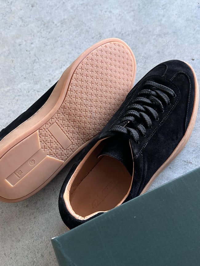 Siyah Süet Deri Minimal Sneaker