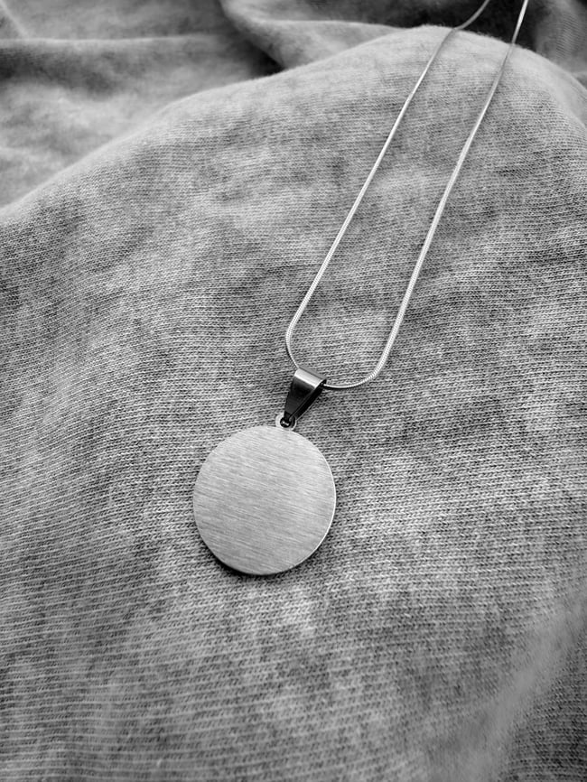Steel Coin Çelik Kolye