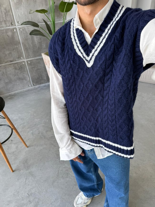 TR250011 Oversize Desenli Örme Süveter Lacivert