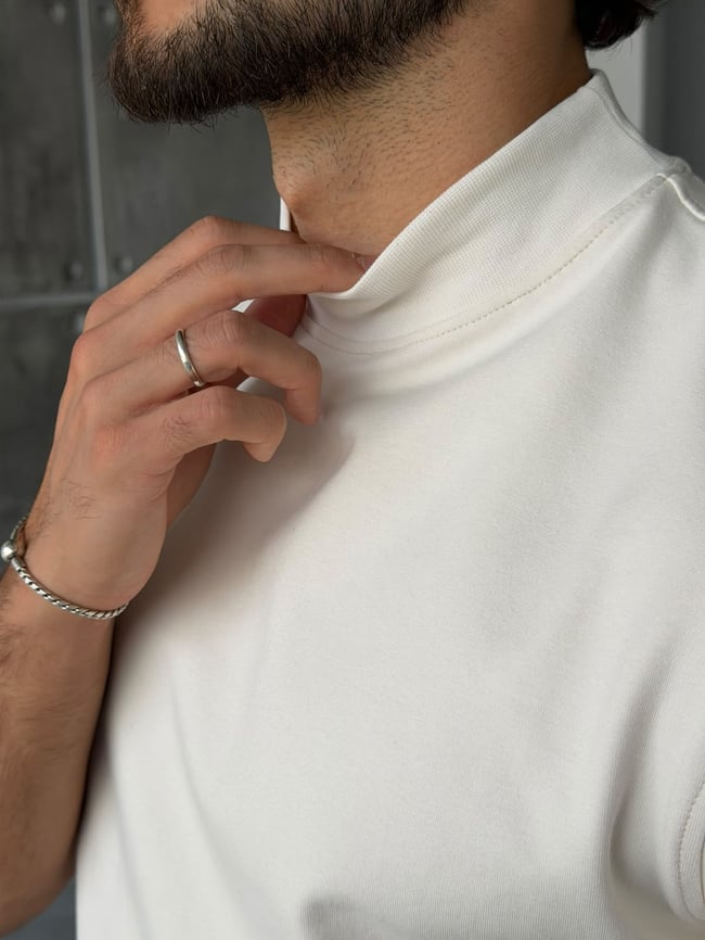 Yarım Boğazlı Dubble Face Kumaş T-shirt Krem