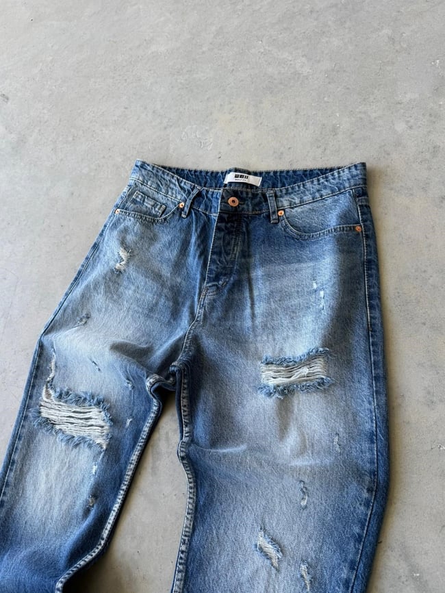 YIRTIK DETAYLI MAVİ BOYFRIEND KOT PANTOLON