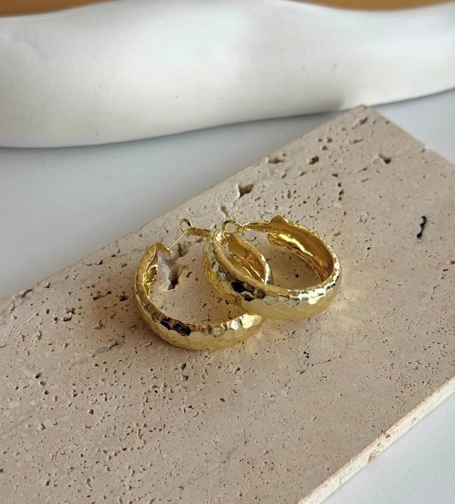 Bal Peteği Dokulu Gold Halka Küpe