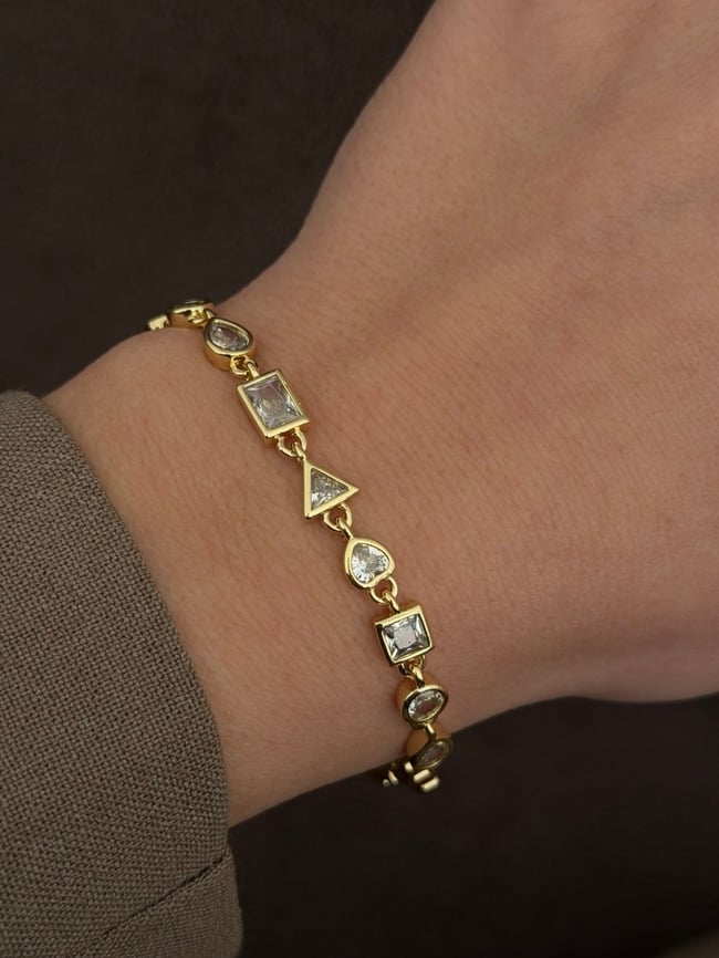 Geometrik Zirkon Taşlı Gold Çelik Bileklik