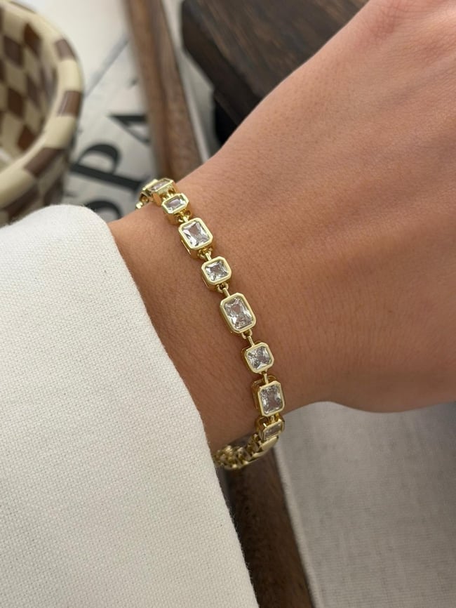 Kare Taşlı Gold Baget Zincir Bileklik