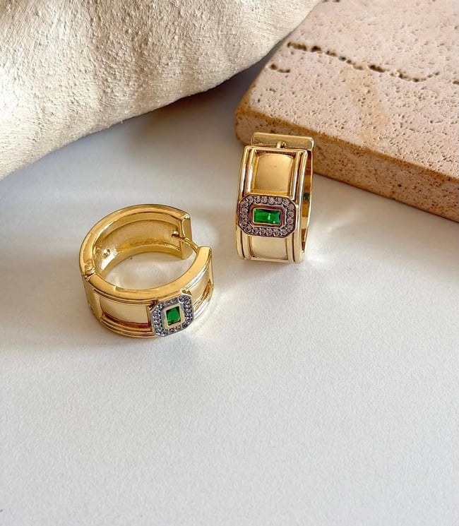 Liora Yeşil Baget Taşlı Gold Halka Küpe