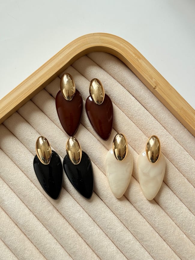 Oval damla kadın küpe 