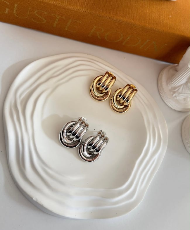Üçlü Halka Tasarım Küpe – Gold / Gümüş