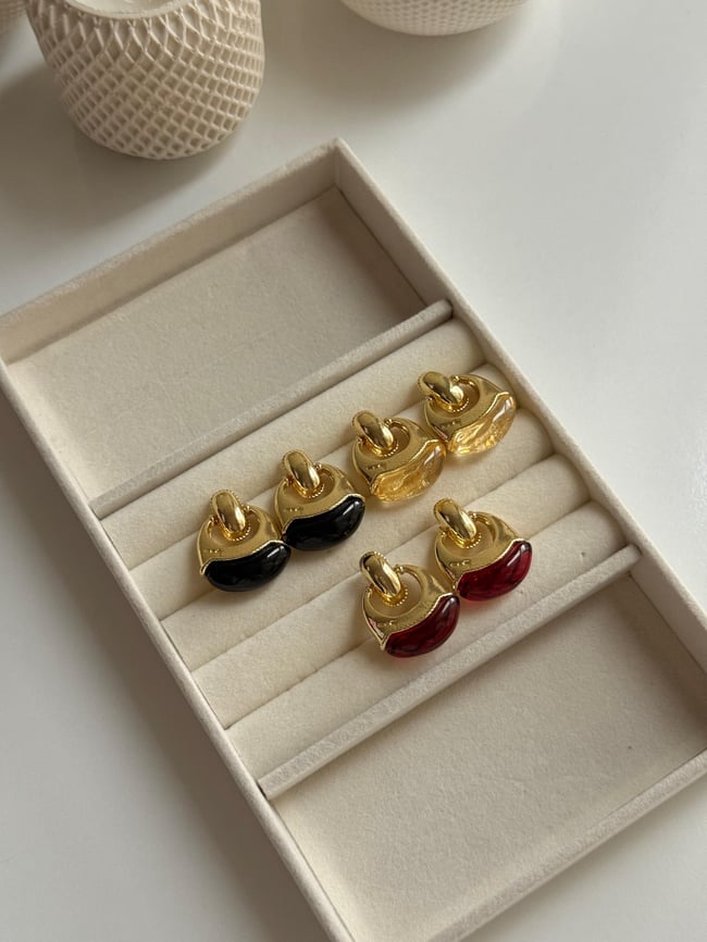 Vintage Damla Formlu Gold Kaplama Renkli Mineli Küpe