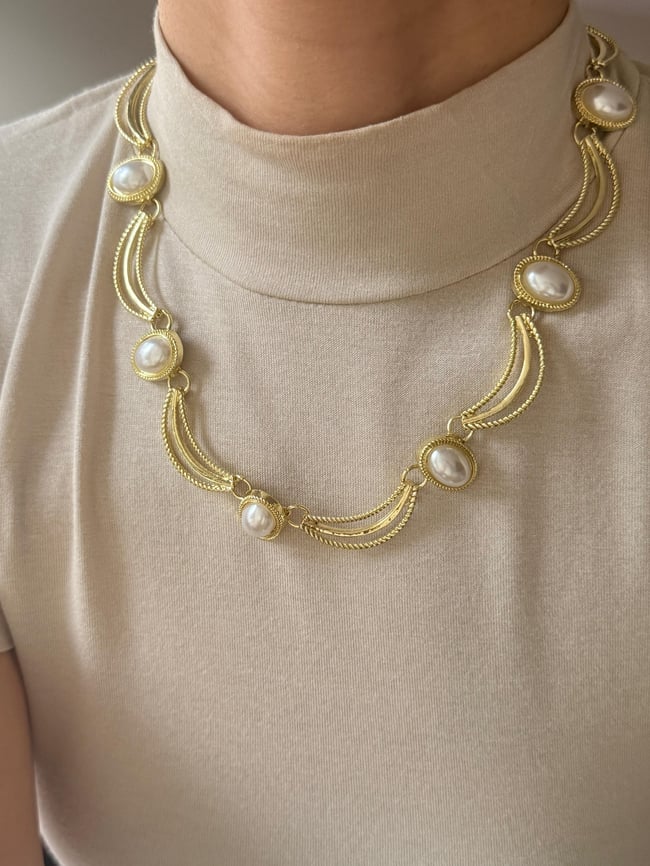 Vintage Esintili İnci Detaylı Altın Zincir Kadın Kolye
