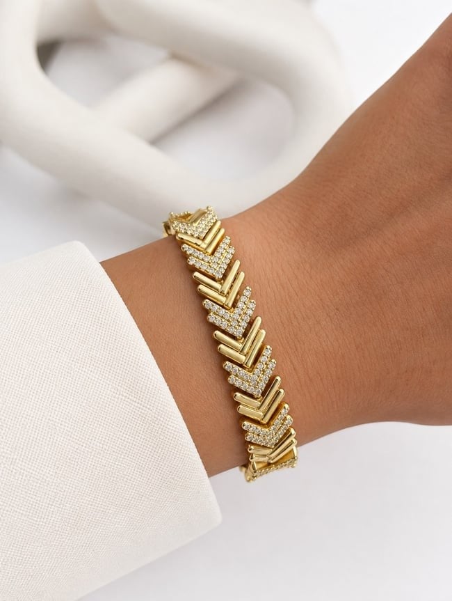 Zirkon Taşlı Chevron Bileklik