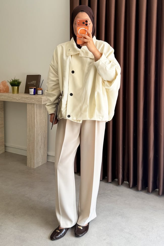 Oversize Pileli Trençkot - Beyaz