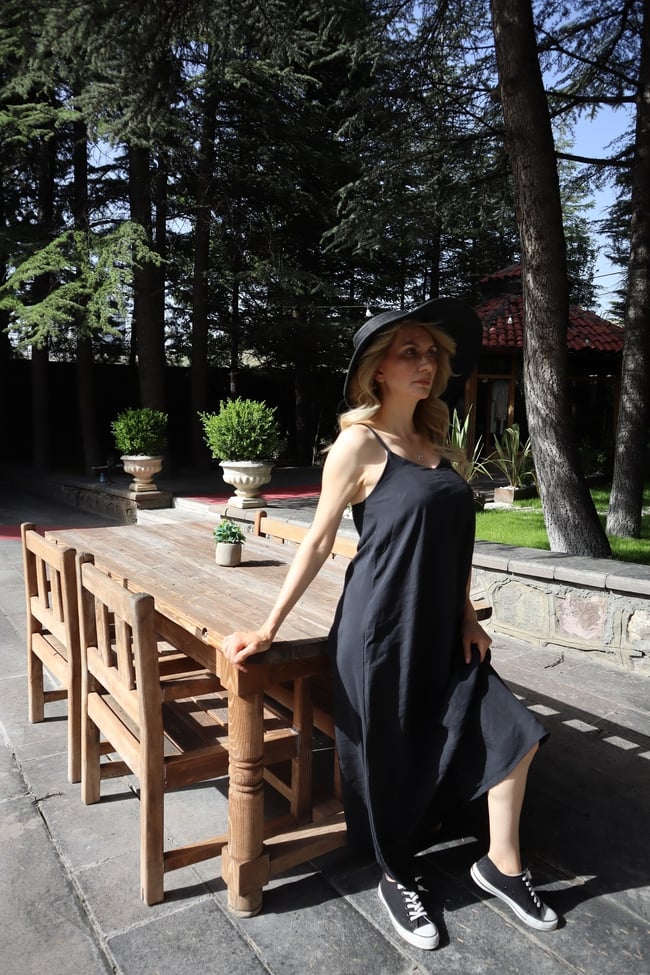 KADIN SİYAH  İNCE ASKILI UZUN ELBİSE CREP KUMAŞ