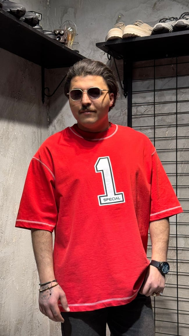 1 SPECIAL Kırmızı Oversize T-shirt